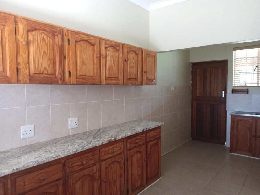 5 Bedroom Property for Sale in Berea Eastern Cape